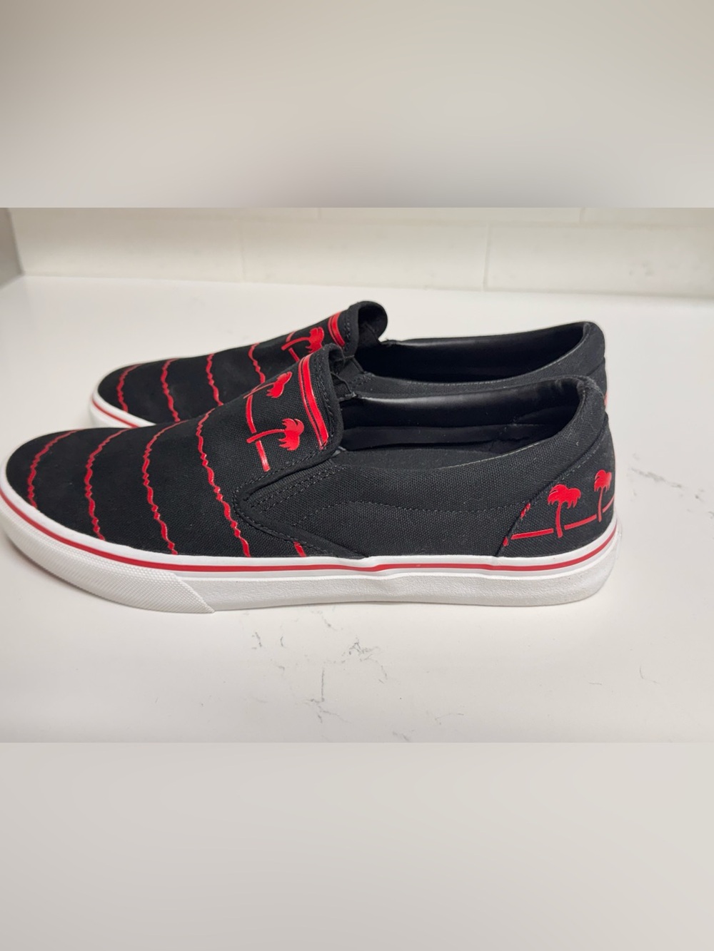 Limited Edition In-N-Out Burger Canvas Black Drink Cup Shoes NEW Size 13 Mens - Picture 4 of 8